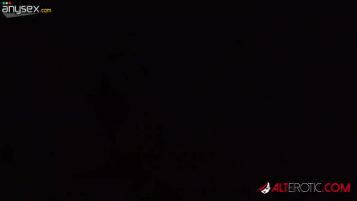 Two slavs bang a feisty Russian MILF in a MMF threesome
