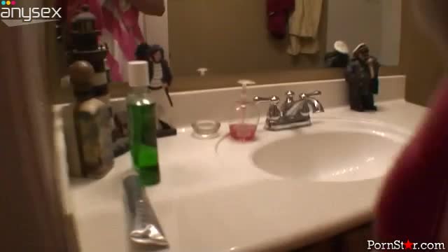 Everyday routine of sinful and shameless blonde hooker Riley Evans Free Porn Videos | ePornAny.