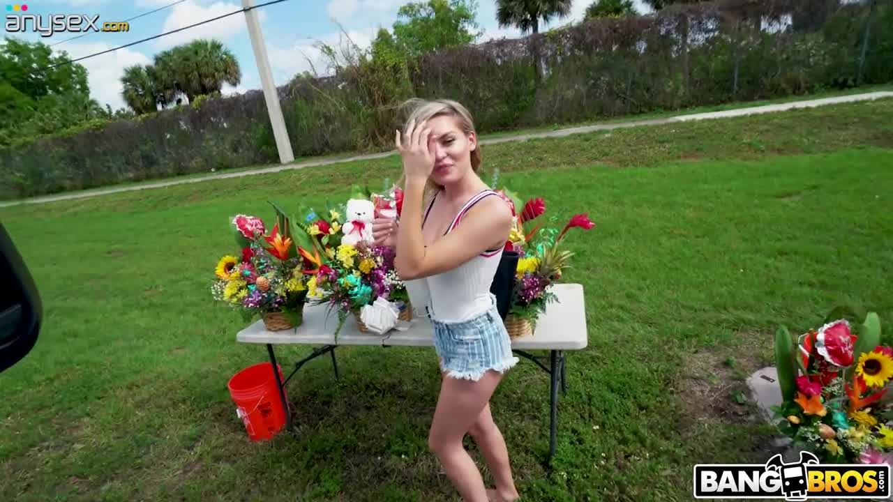 Hot call-girl Angel Aurora agrees to fuck in car for cash - Bang Bus Free Porn Videos | ePornAny.