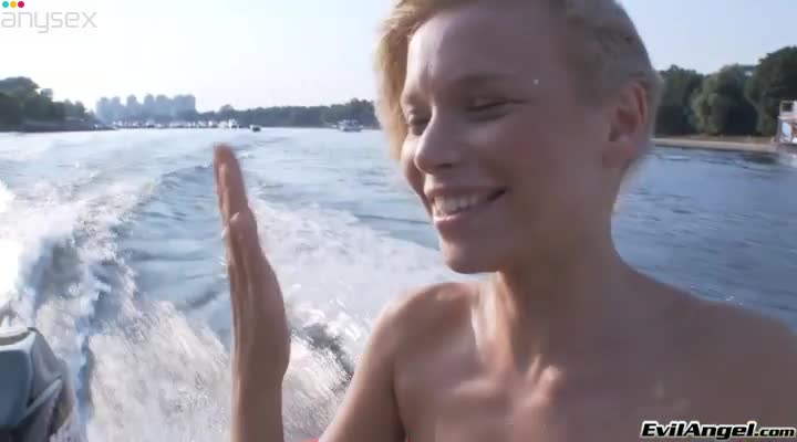Slutty all natural tipsy blond heads share dick for a nice blowjob at the party Free Porn Videos | ePornAny.