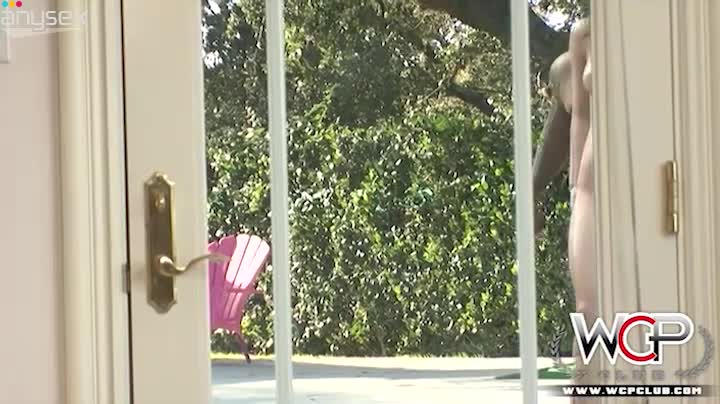 Hot African guy doggy fucks white saucy girl greedily Free Porn Videos | ePornAny.