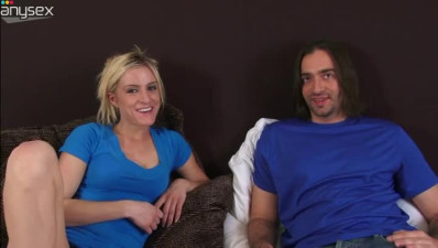Rapacious blond haired hooker with nice tattoo blows sugary penis