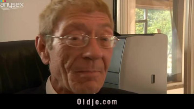 Attractive office assistant fucks her old boss to keep her job