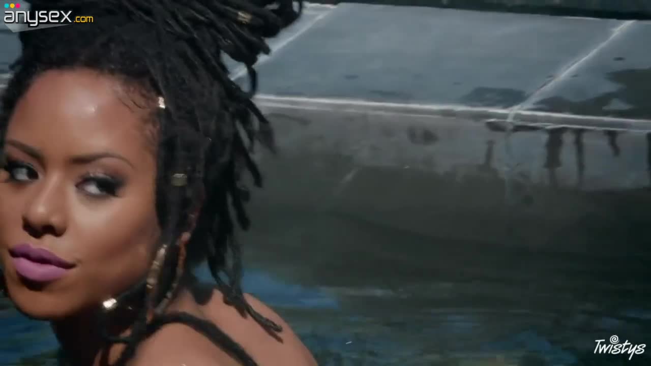 Black porn star Kira Noir performs hot teasing porn in Full HD Free Porn Videos | ePornAny.