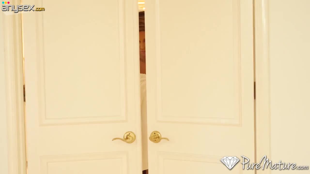 Drop dead gorgeous mom Bridgette B gets intimate with her adult stepson Free Porn Videos | ePornAny.