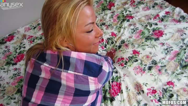 Busty blonde Britney Shannon gets her twat fucked in sideways position Free Porn Videos | ePornAny.