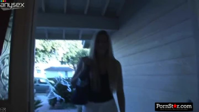 Dazzling blonde seductress Mindy Lee exposes her spectacular ass
