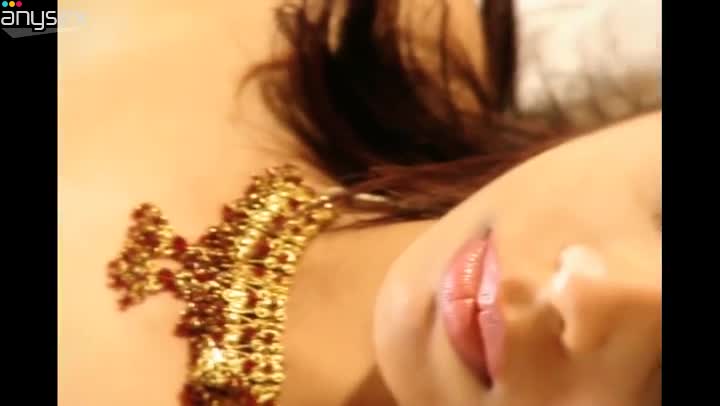 Captivating Indian girl is posing on cam in a beautiful erotic video Free Porn Videos | ePornAny.