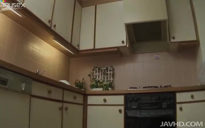 Skanky maid Aiuchi Shiori is getting her snatch poked with cucumber Free Porn Videos | ePornAny.