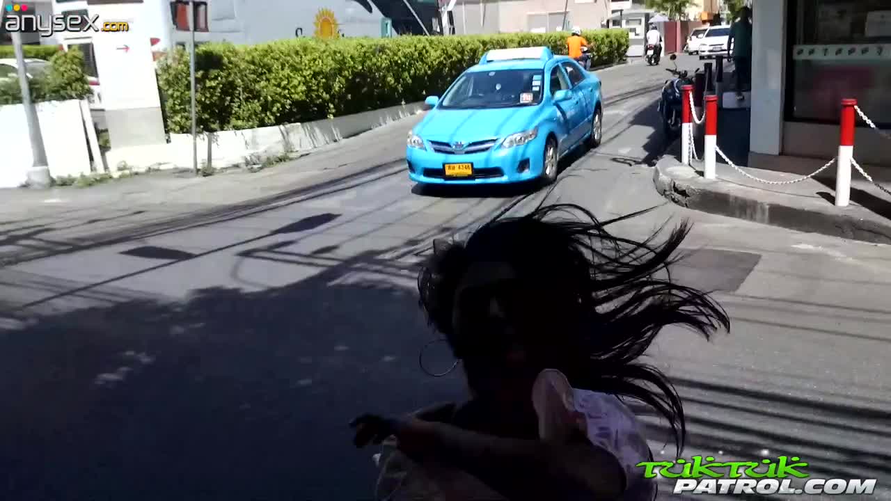 Naughty Thai girl has an affair with married foreigner Free Porn Videos | ePornAny.