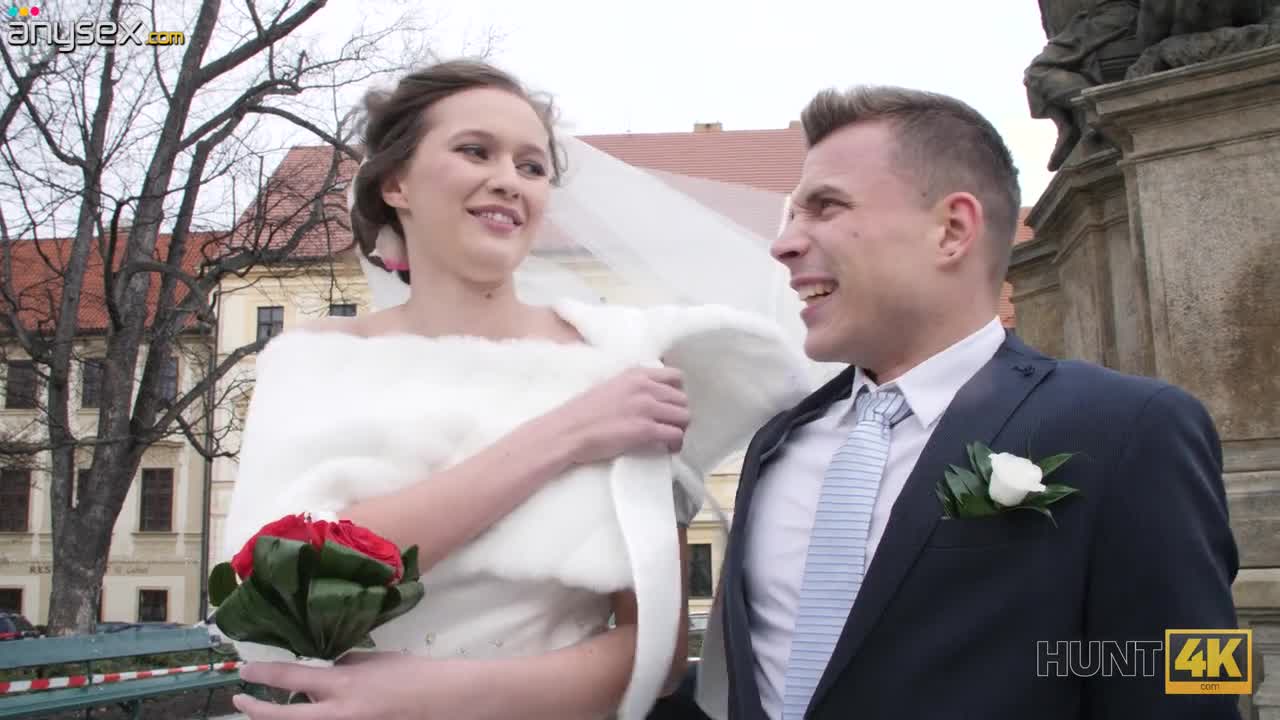 Whorish bride gives a blowjob and gets fucked in front of cuckold groom Free Porn Videos | ePornAny.