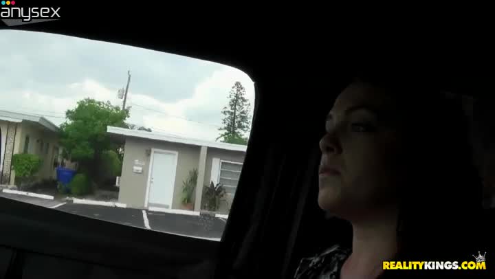 Car bitch Busy Izzy is about to suck out all his juice Free Porn Videos | ePornAny.