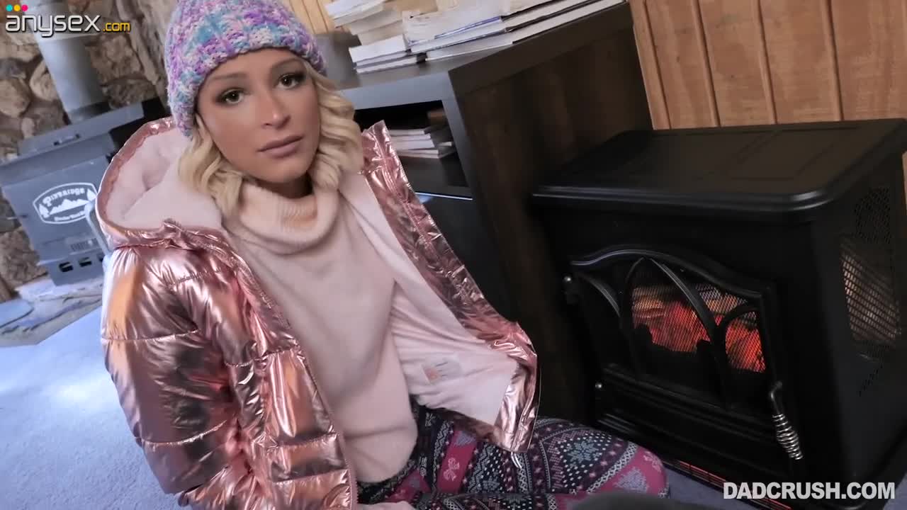 19 yo adopted daughter enjoys sucking a dick standing on knees Free Porn Videos | ePornAny.