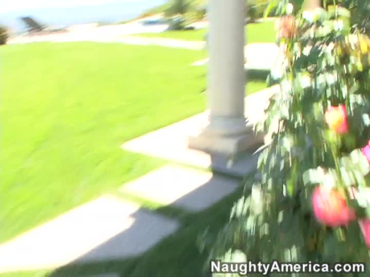 Rubbish blonde slut Veronica Raquel teasing with her body and sucking dick Free Porn Videos | ePornAny.