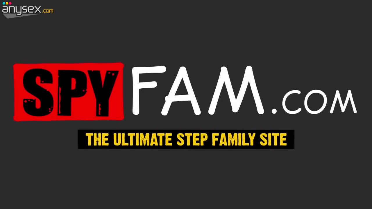 My stepsister caught me masturbating and I invited her to take a closer look at my penis. Free Porn Videos | ePornAny.