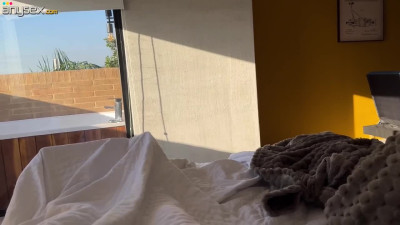 A giant ass girl gets it covered in cum after enjoying doggy POV