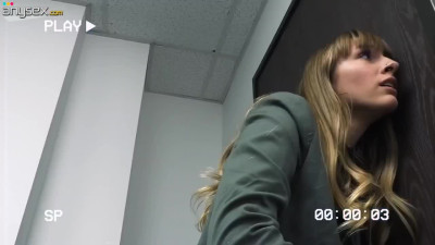 A cute mormon girl in glasses Daisy Phoenix is phucked by a security guy