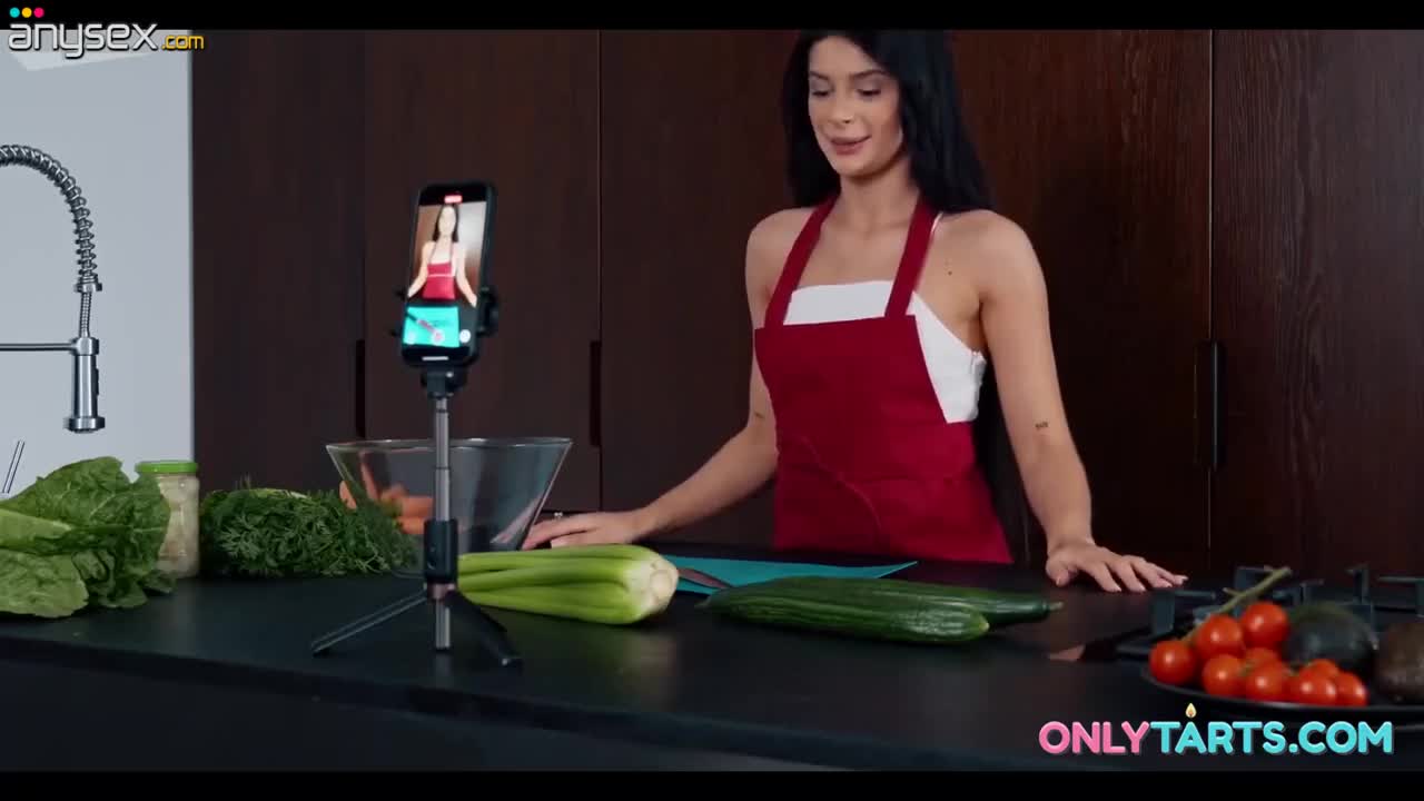 Petite brunette beauty stuffed stepbro's BWC instead of cooking Free Porn Videos | ePornAny.