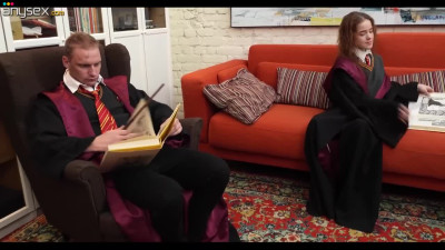 A hot Hogwarts student uses magic to please a nice cock