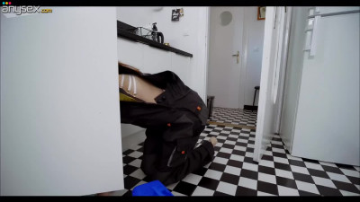 Hot Redheaded Teen in Plumber Outfit Gets Naked & Masturbates