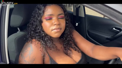 Black babe gets dicked down on her car POV