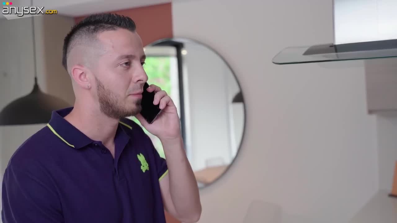 Thick therapist gives the best session he's ever had Free Porn Videos | ePornAny.
