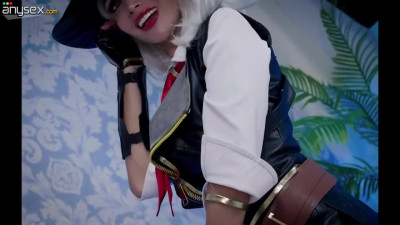 Cowgirl uses giant dildo to destroy her ANAL