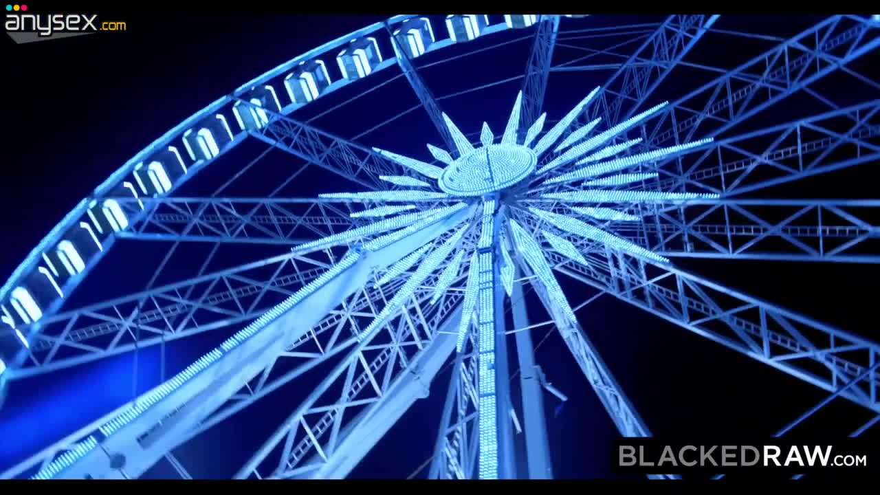 Tricky black guy seduced two red-haired young ladies with his BIG cock in a bus Free Porn Videos | ePornAny.