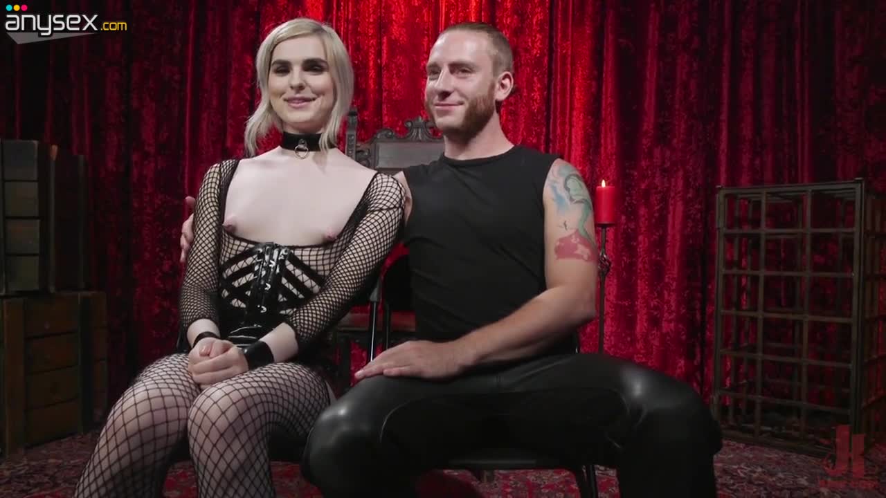 Kinky dude sucks a dick and fucks anus of sexy T-girlfriend Ella Hollywood Free Porn Videos | ePornAny.