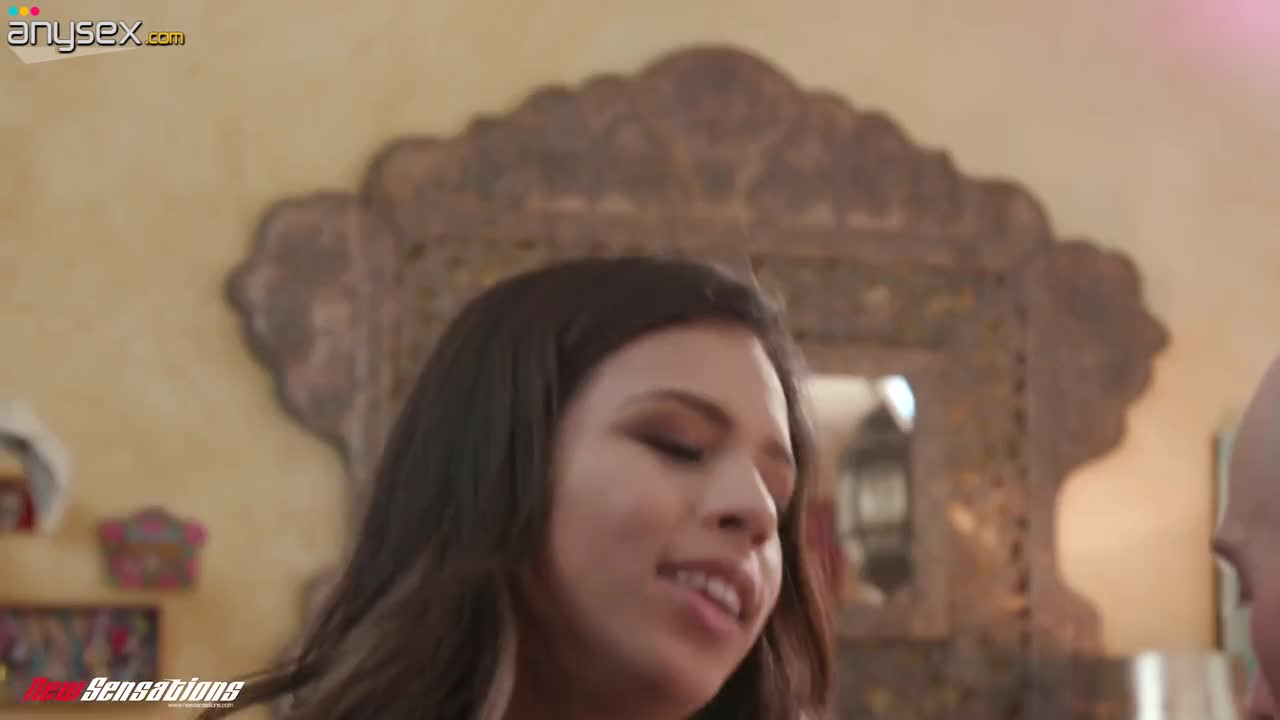 Panty sniffer enjoys fucking big mouth and pussy of buxom stepdaughter Autumn Falls Free Porn Videos | ePornAny.