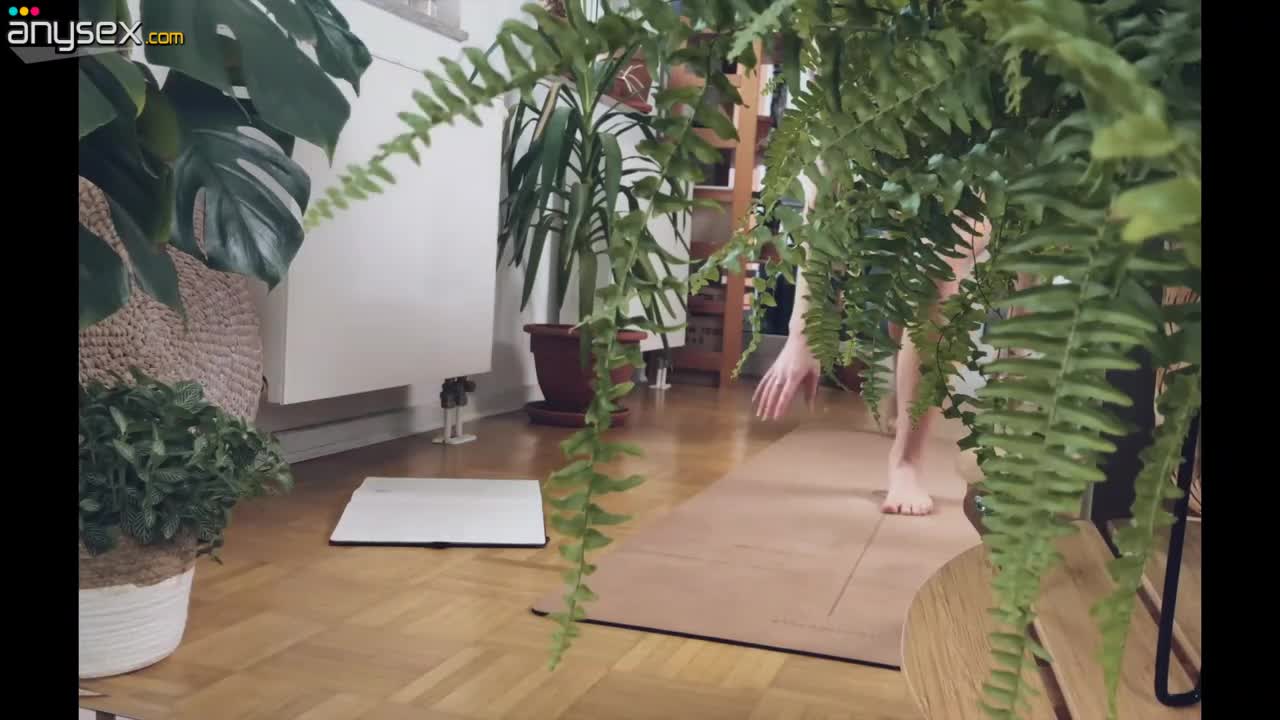 Cute petite girl is horny during her yoga and i'm all in for some naughty help Free Porn Videos | ePornAny.
