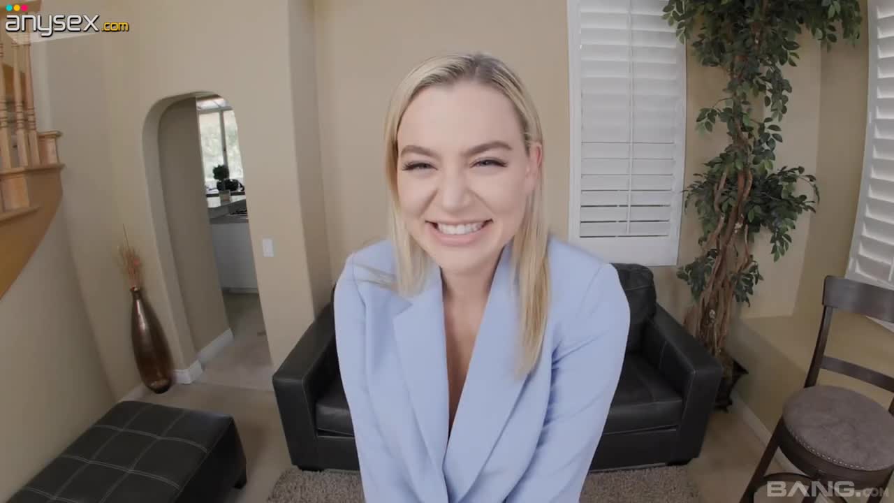 A slutty blonde babe is so sexy that it's impossible to resist her Free Porn Videos | ePornAny.