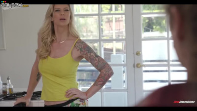 Brooke Banner cheats on her husband with their stepson Michael Vegas