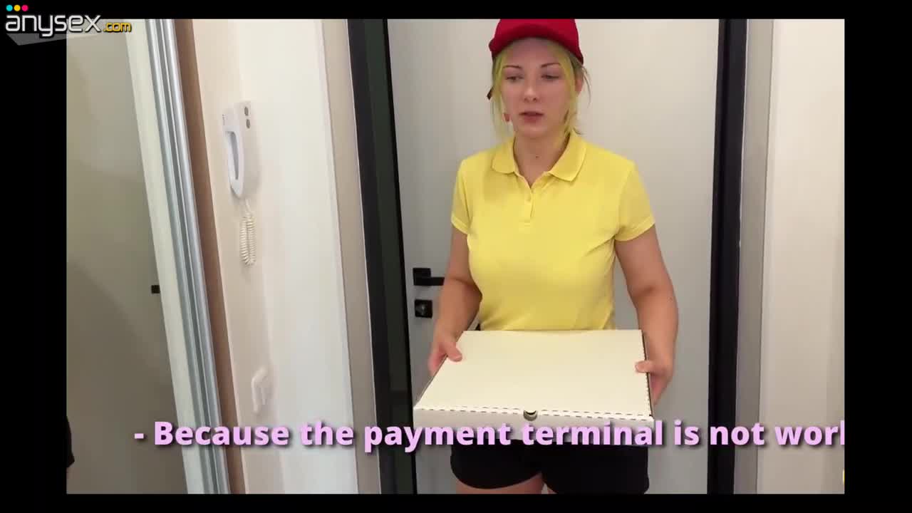 A ruscle get angry with big-boobed delivery girl who ate his piece of pizza and fucks her hard for this... Free Porn Videos | ePornAny.