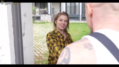 Slim girl seduced her hot gardener and got dicked down
