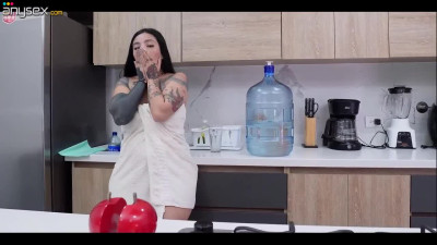 Tattooed Horny Latina Seduces Plumber For Steamy Kitchen Romp