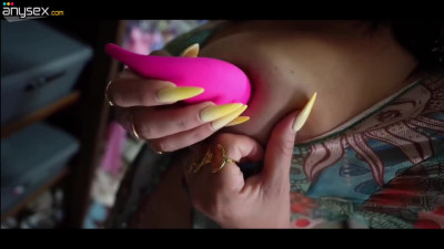 My slutty stepsis comes to my room and gives me a glimpse of her naked body, teasing me to get my cock for her lustful fun