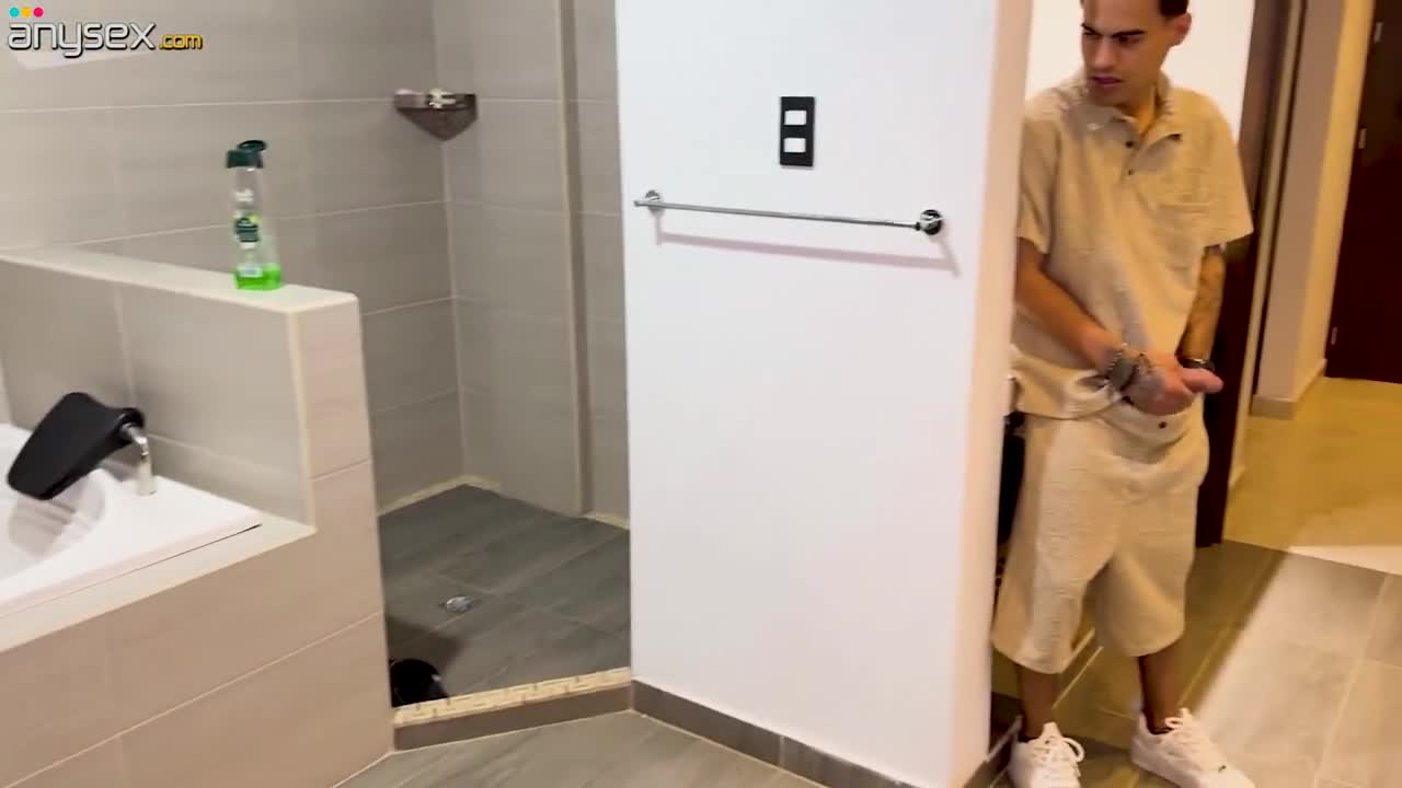 Steamy Encounter with My Stepsis in the Bathtub Free Porn Videos | ePornAny.