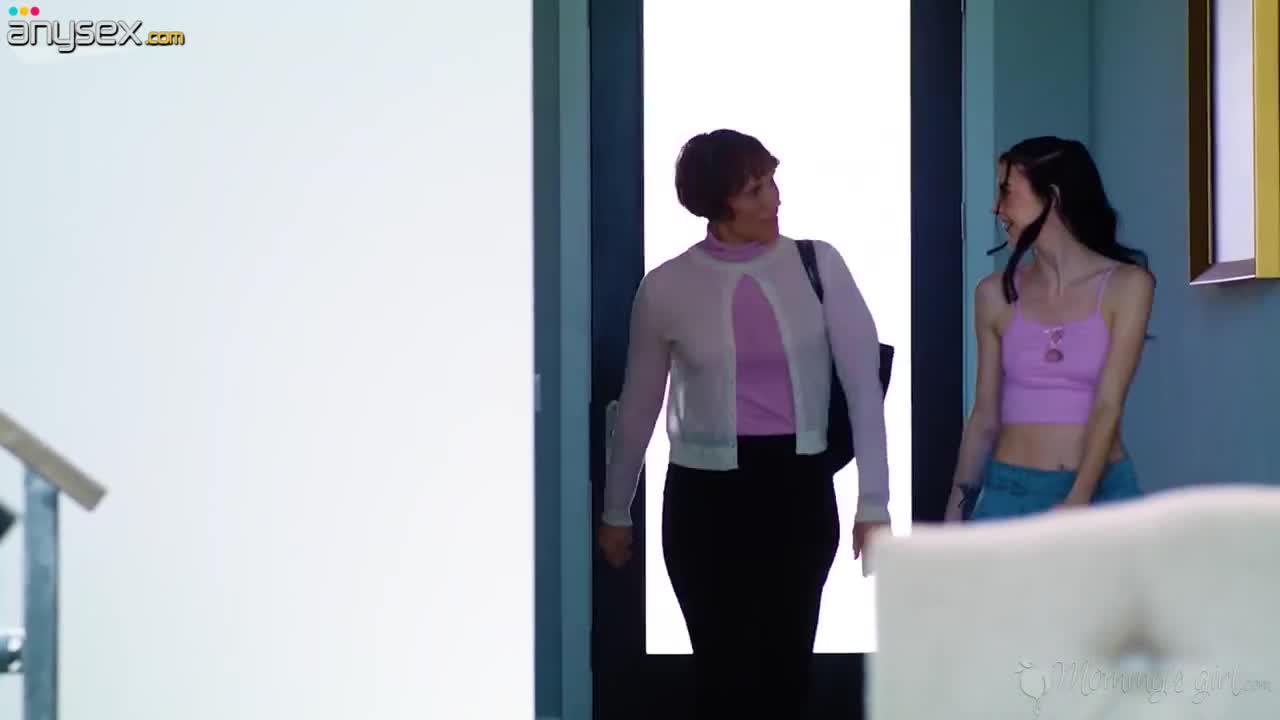 Slim Petite Brunette Bella Nova Likes To Eat Juicy Pussy Of Her Sexy Busty Stepmom Lexi Luna Free Porn Videos | ePornAny.