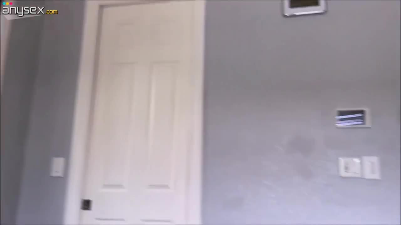 Stepbro lotions sunburned stepsis big ass before missionary pounding and cumshot Free Porn Videos | ePornAny.