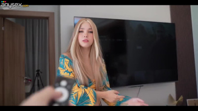I accidentaly froze my girlfirend with my TV remote and decided to fuck her while she is like this