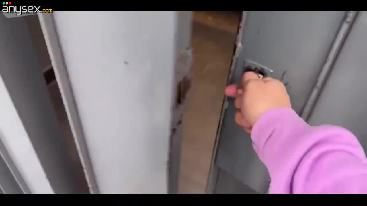 Unexpected heat with my neighbor while the elevator was out of service Free Porn Videos | ePornAny.