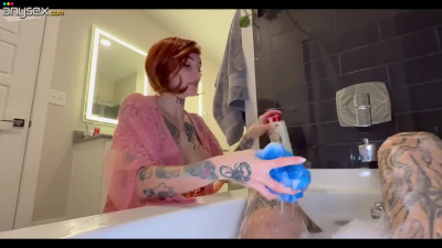 Inked ginger milf shared a bath with stepson and had fun in bed also