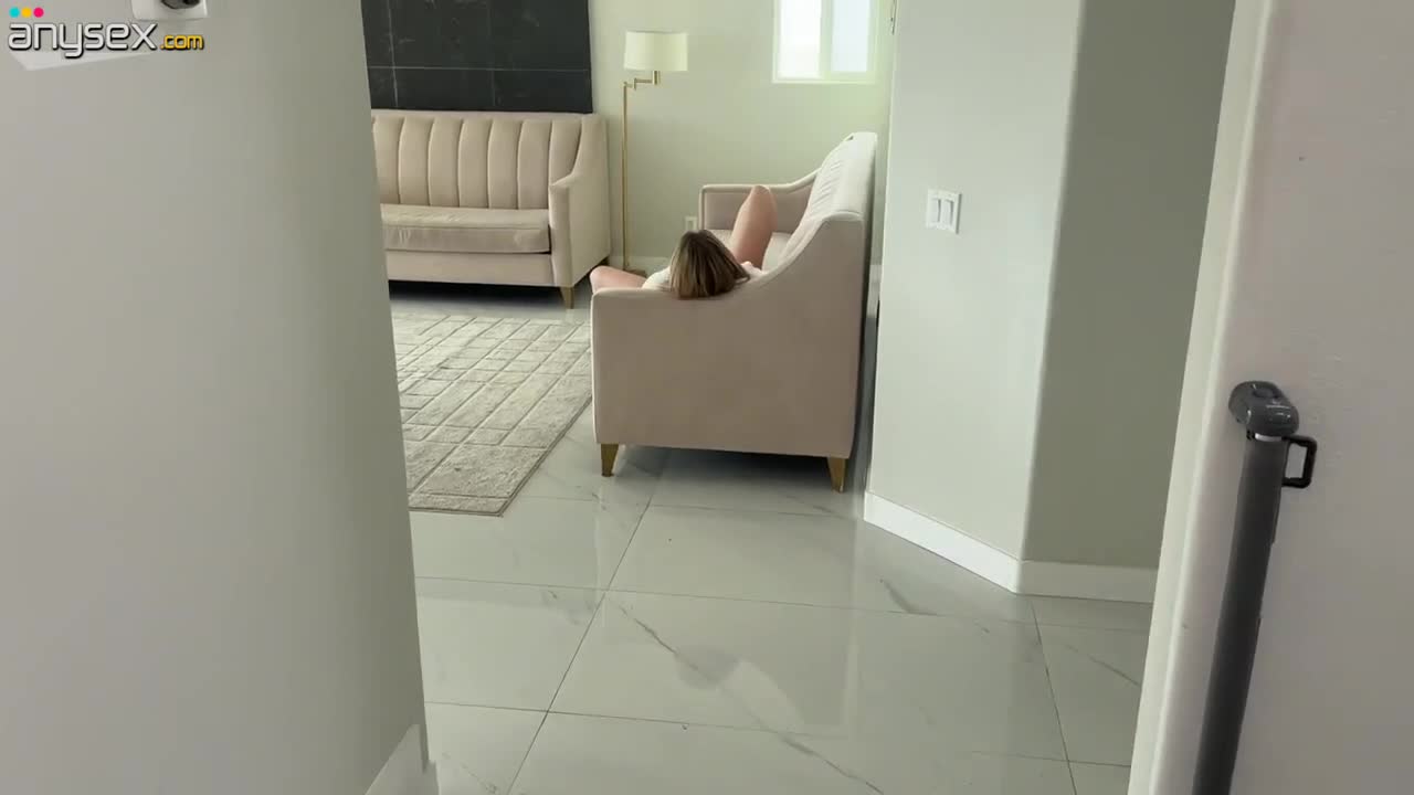 Insatiable blonde with natural tits loves big cock treatment in rude ways Free Porn Videos | ePornAny.