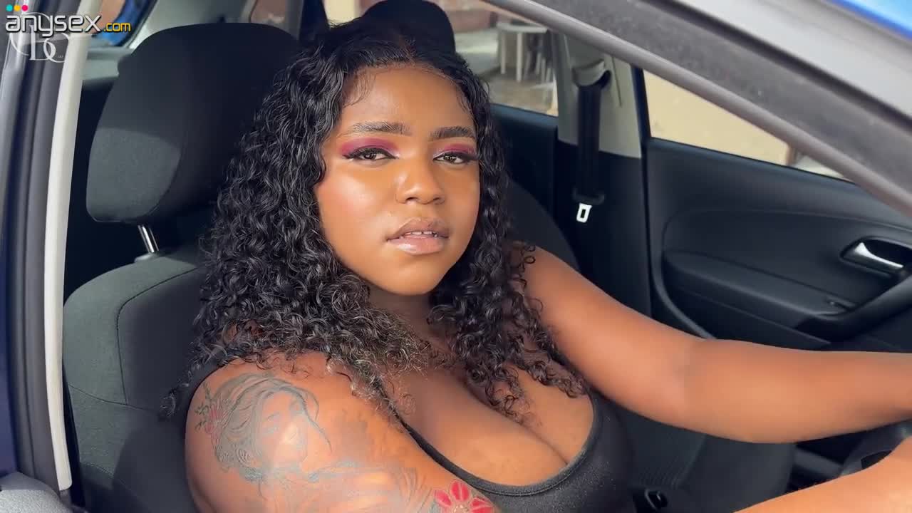 Plump Busty Ebony Babe Sucks Stranger's BWC & Gets Fucked Through The Hole In Her Shorts In The Car Free Porn Videos | ePornAny.