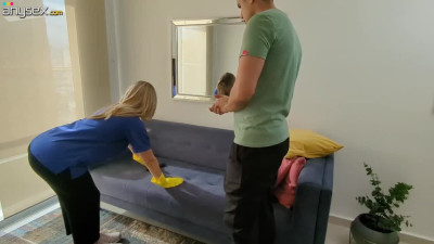 Latina Milf maid provides extra service for demanding boss