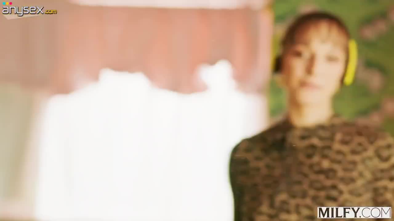 Wild fuck with perfect brunette MILF coworker with huge tits Free Porn Videos | ePornAny.