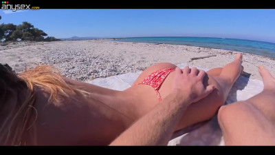 Risky public beach POV fuck with hot Blonde in bikini
