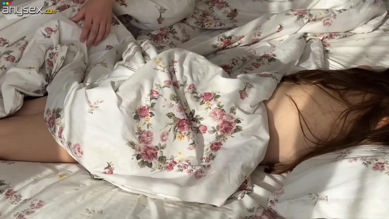 He Wanted To Please His Curvy PAWG Step-sis With Some Ass Massage But Ended Up Fucking Her Free Porn Videos | ePornAny.