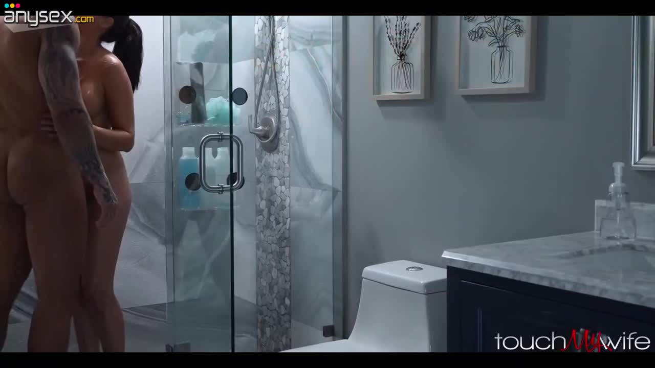 With such a beautiful wife such as Lola Pearl in need of sex, the husband cannot deny her Free Porn Videos | ePornAny.